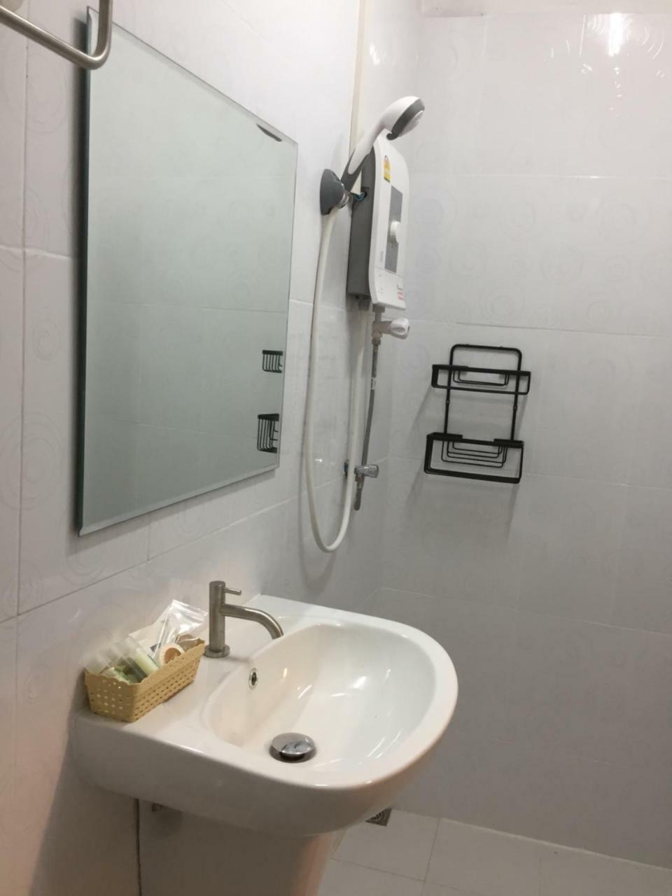 T&N Home Ayutthaya Экстерьер фото