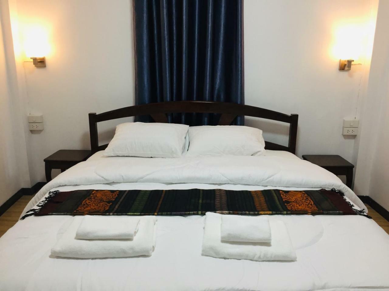 T&N Home Ayutthaya Экстерьер фото