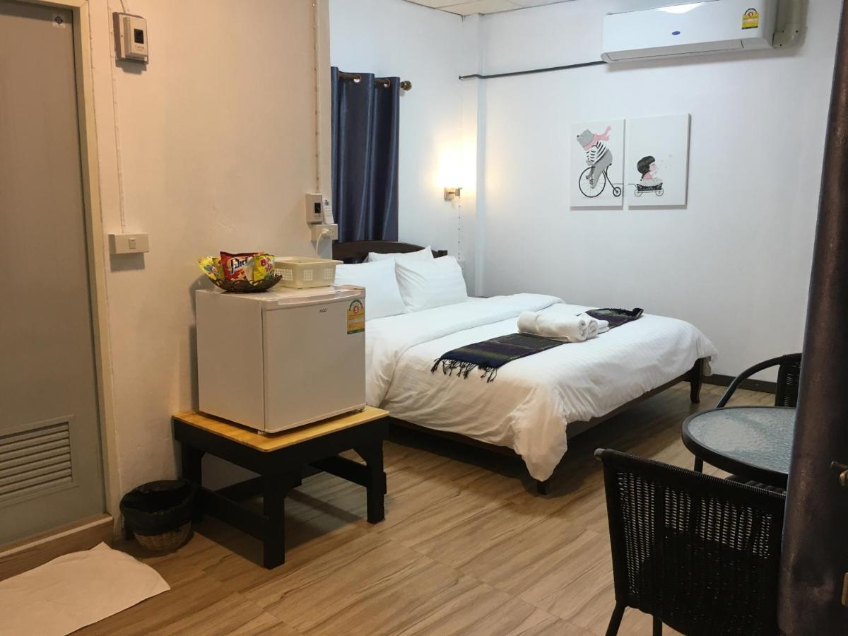 T&N Home Ayutthaya Экстерьер фото